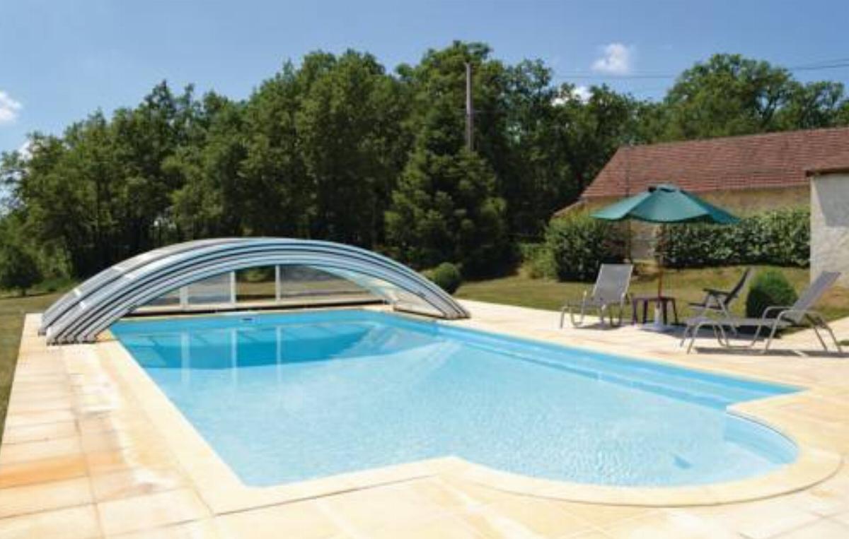 Holiday home Gindou 98 with Outdoor Swimmingpool