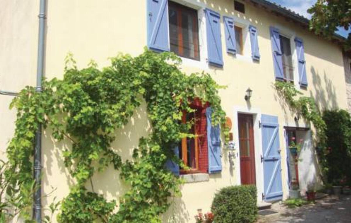 Holiday home En Croux M-806
