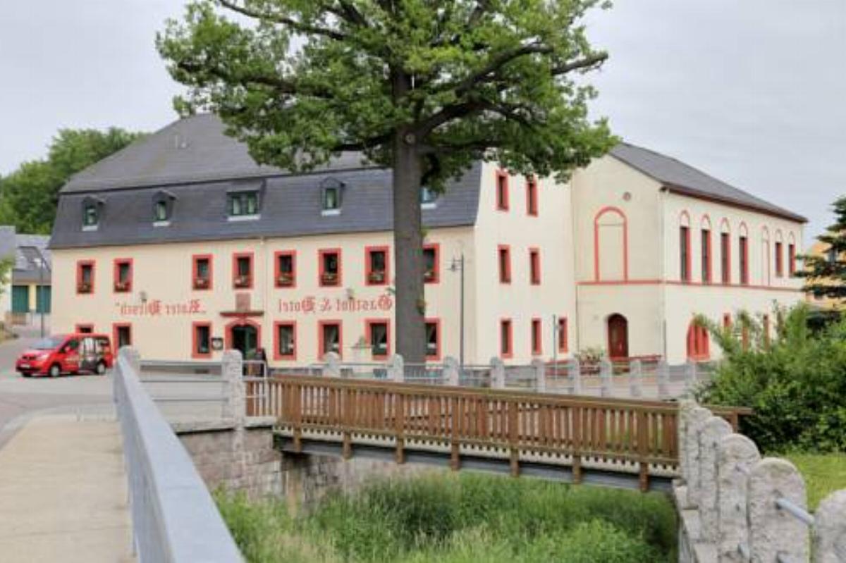 Gasthof und Hotel Roter Hirsch