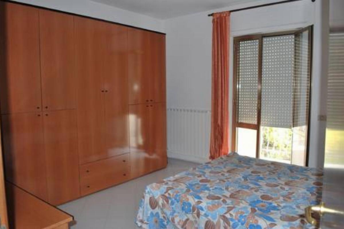 Morrovalle Apartment