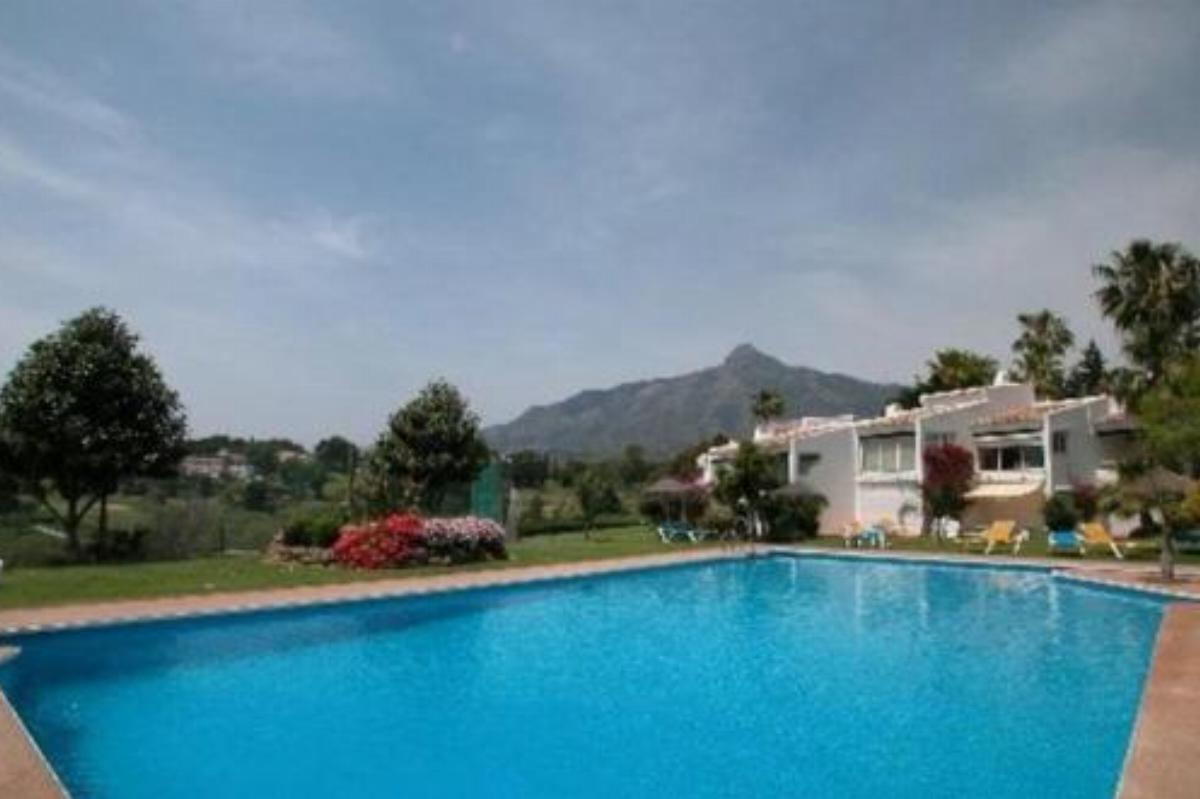 One-Bedroom Apartment in Valle del Golf