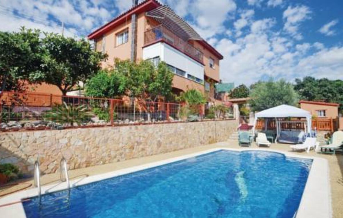 Apartment St Cebría de Vallalta 96 with Outdoor Swimmingpoo