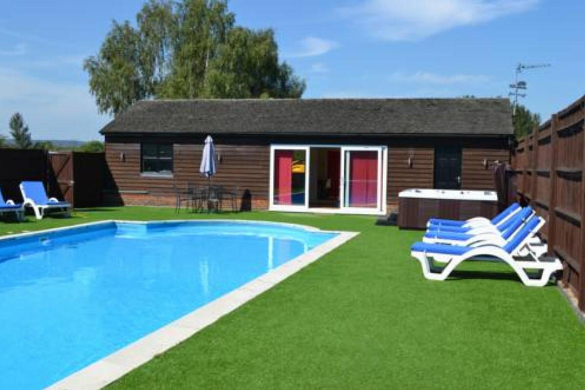 The Pool House @ Upper Farm Henton