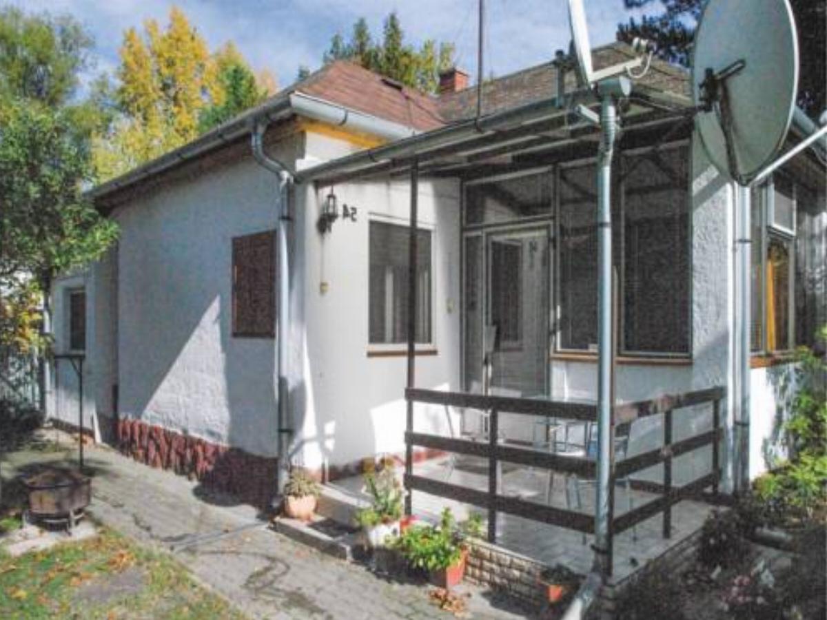 Four-Bedroom Holiday Home in Fonyodliget