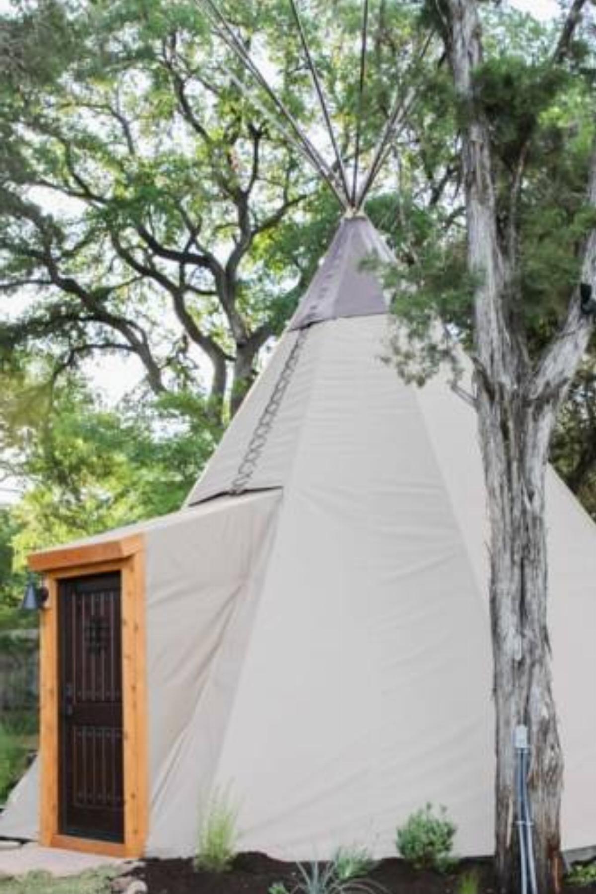 the Guadalupe- Tipi 7 White Buffalo Cabin