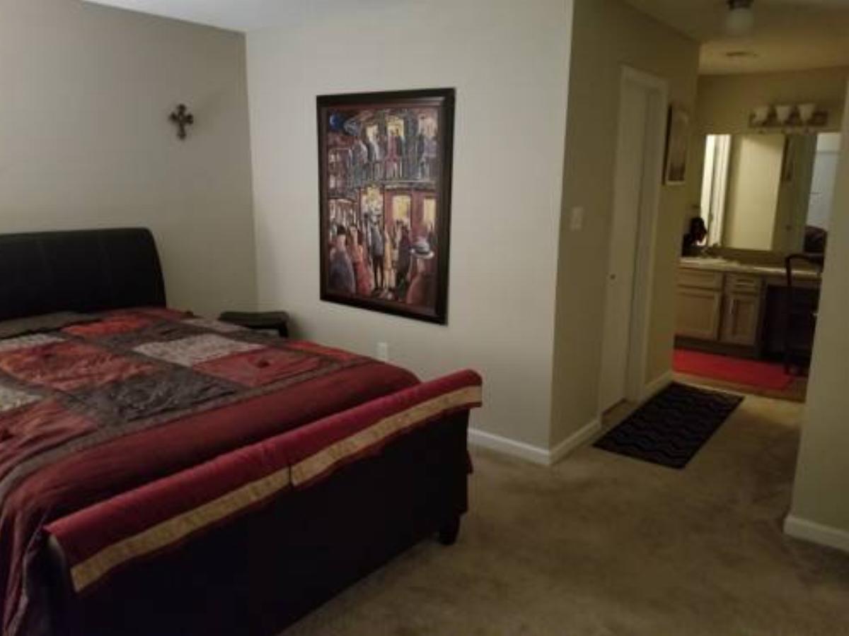 Two Bedroom Apartment - Memphis South