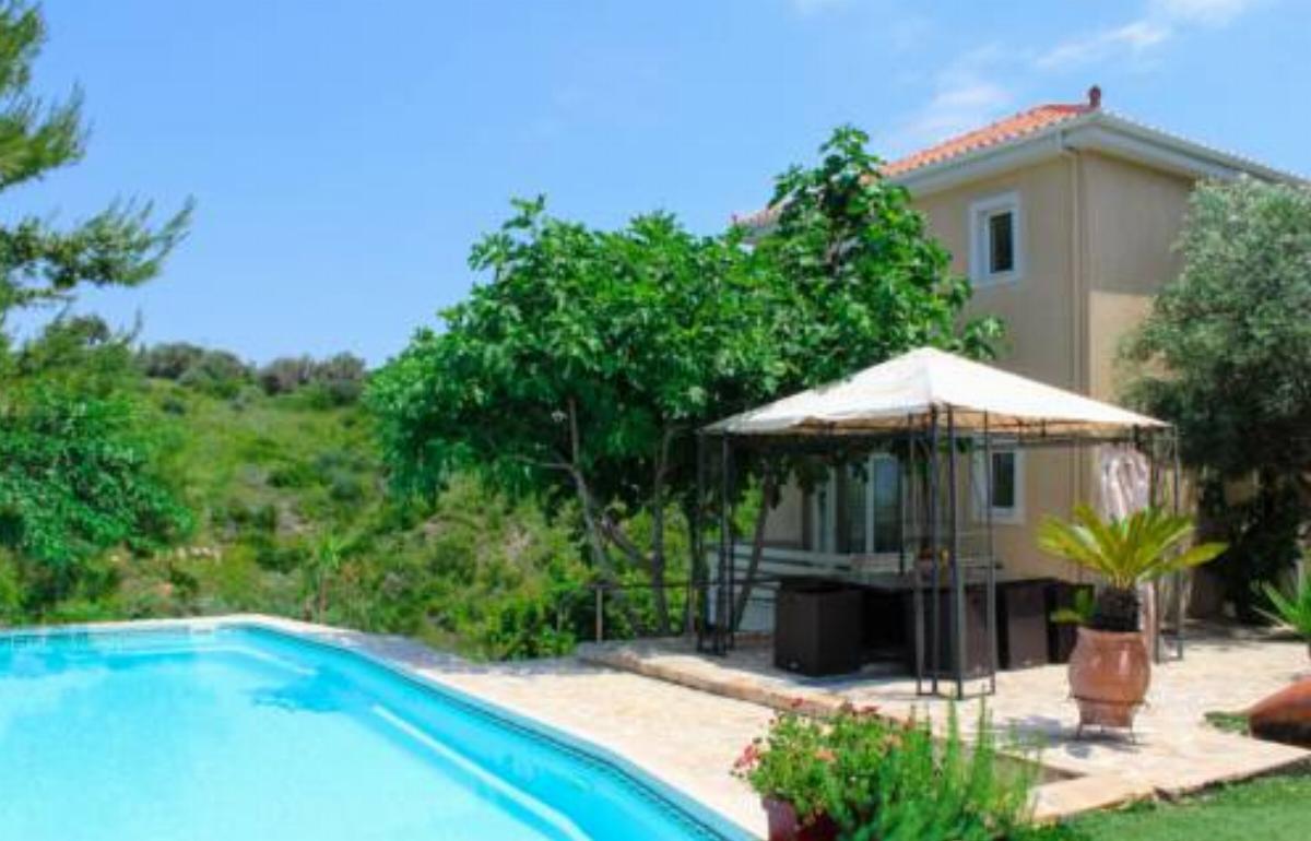 HomeSeeker Collection | Luxury Villa Afroditi
