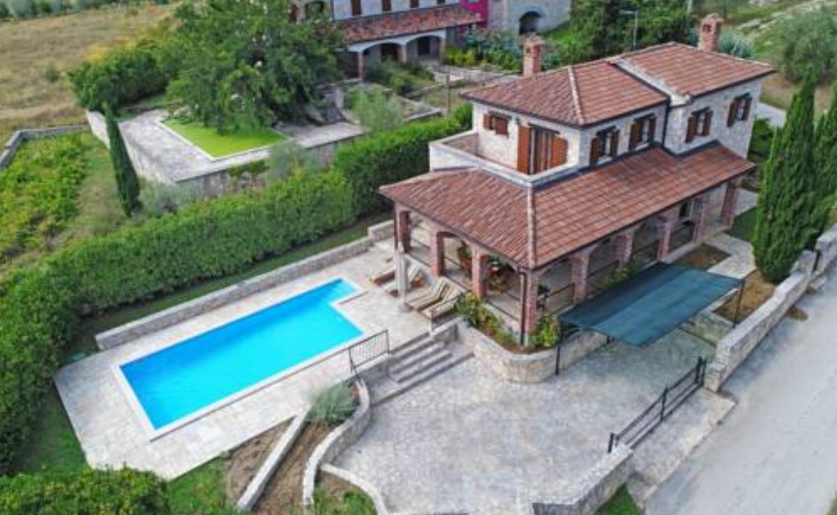Villa Bajkini by Istarski Dvori