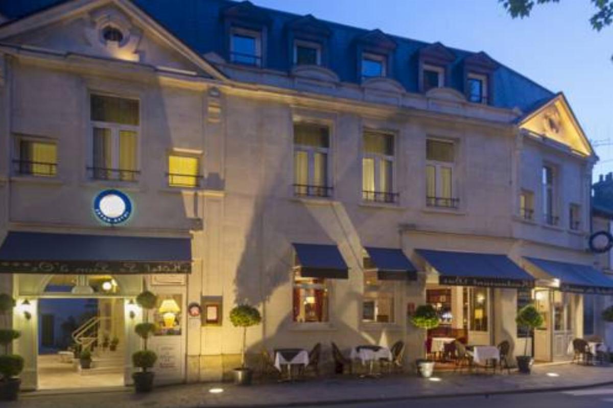 Inter-Hotel Chinon Le Lion D'or