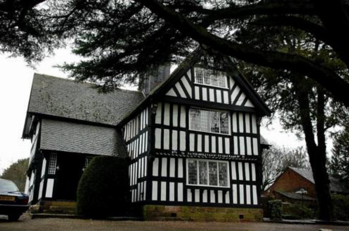 The Old Hall Country House