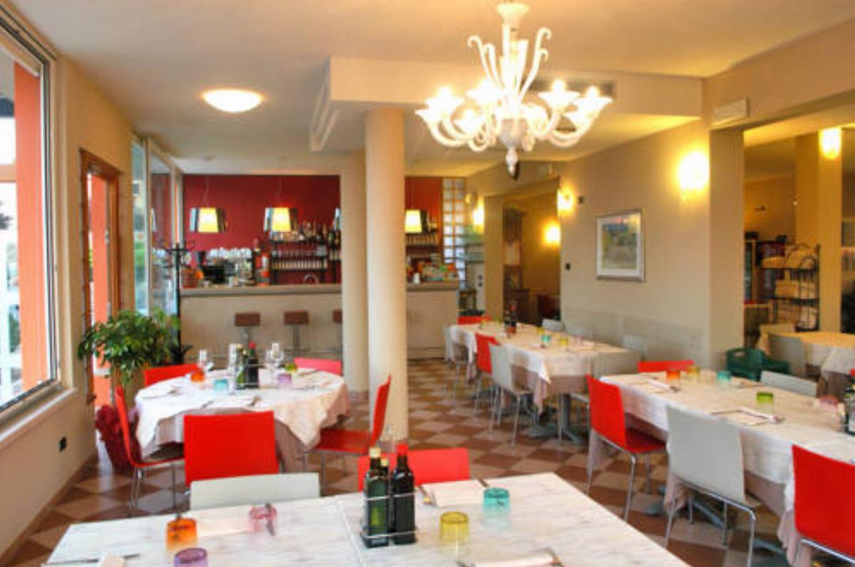Affittacamere Sale e Pepe Hotel Cavaion Veronese Italy