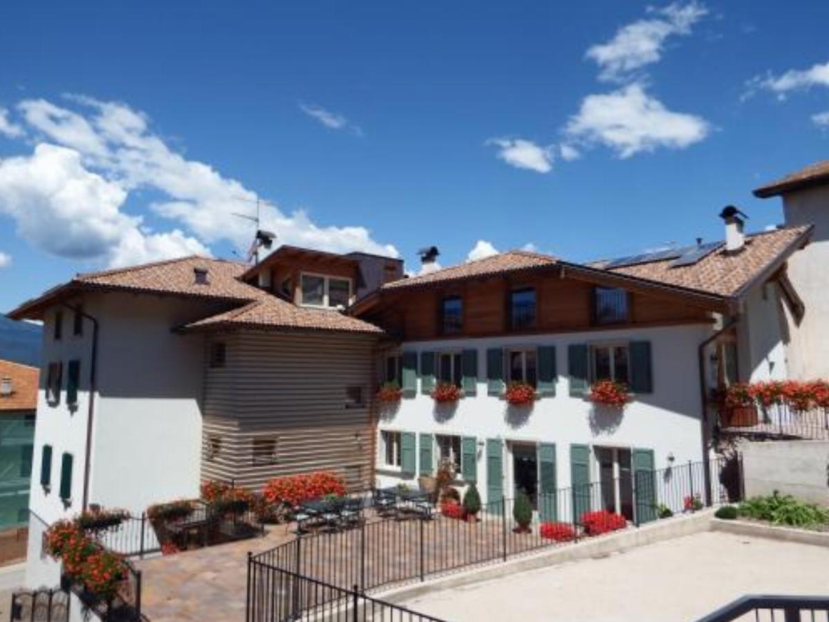 Agritur Primo Sole Hotel Cles Italy