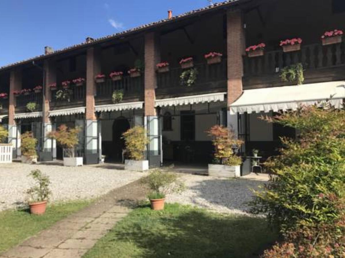 Agriturismo Cascina Magana Hotel Burago di Molgora Italy