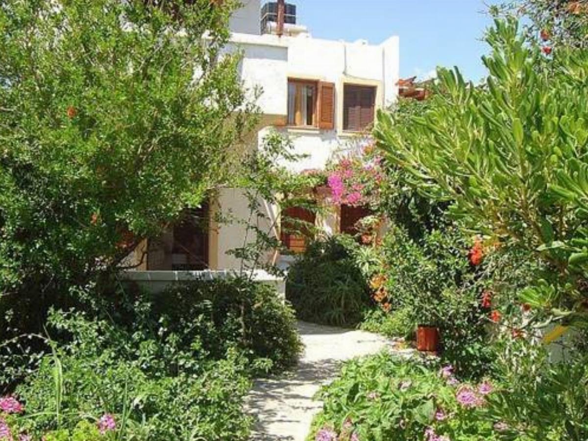 Akrotiri Apartments Hotel Makry Gialos Greece