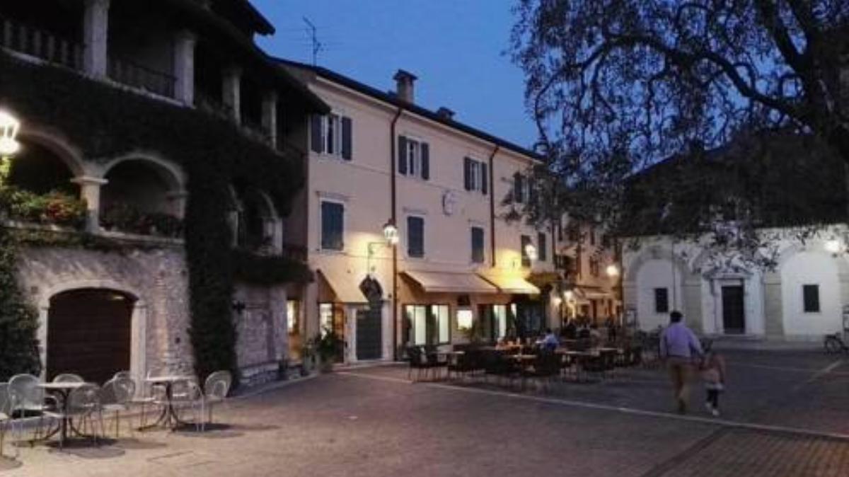 Al Porticciolo B&B Hotel Torri del Benaco Italy