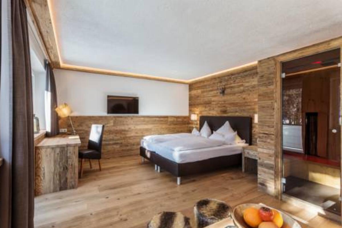Almhof Kitzlodge - Zimmer Suiten Apartments Hotel Kirchberg in Tirol Austria