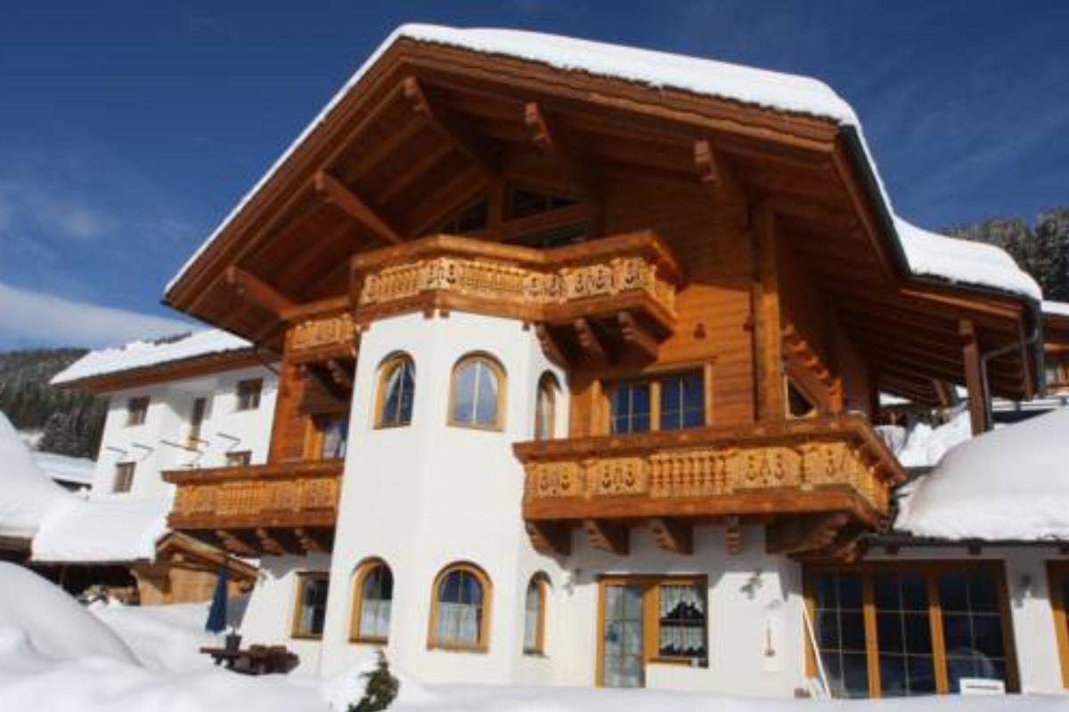 Alpenparadies Grösser Hotel Heinfels Austria