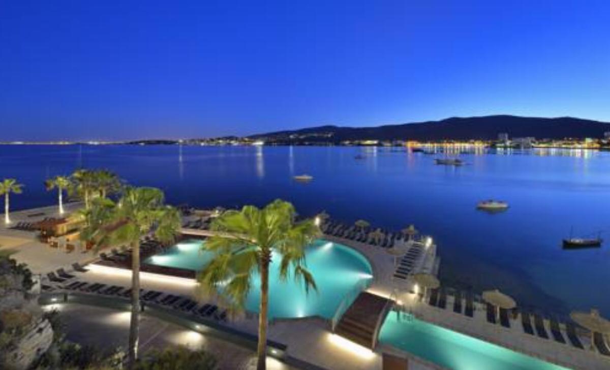 Alua Hawaii Mallorca & Suites Hotel Palmanova Spain