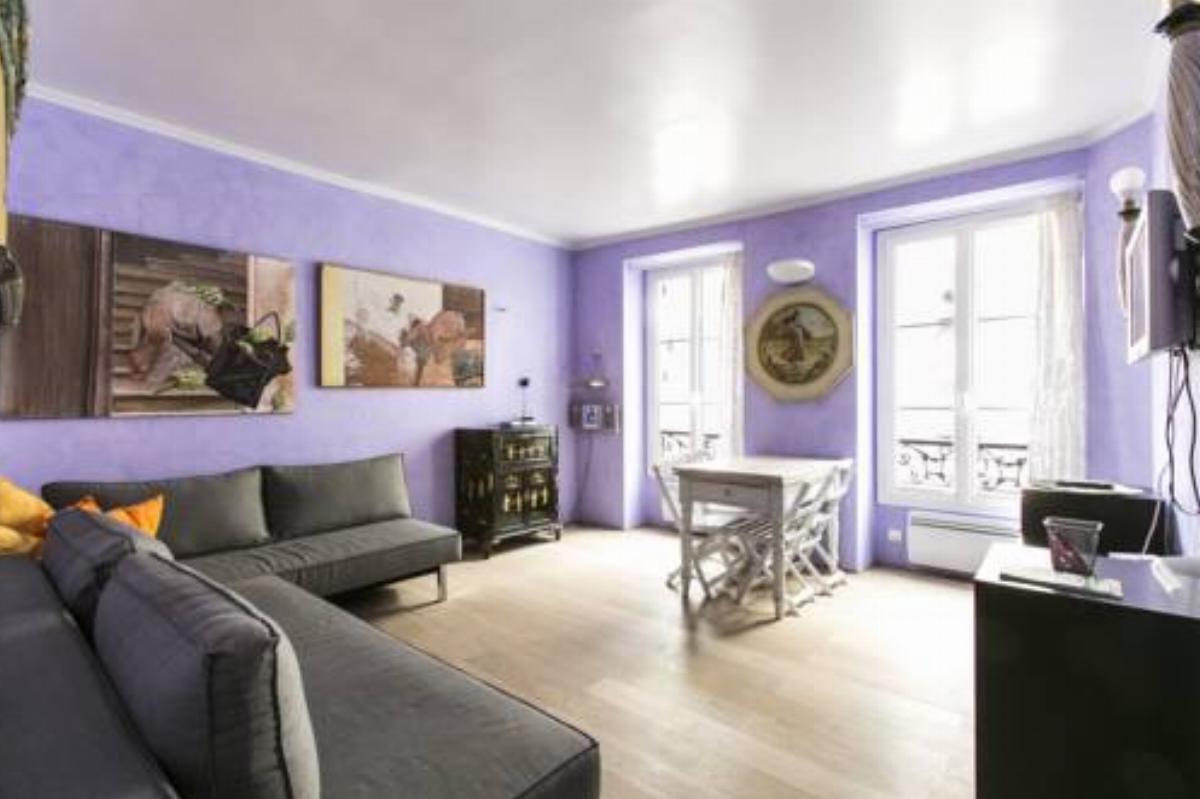 Amirail Roussin One-Bedroom Apartment Hotel Paris France