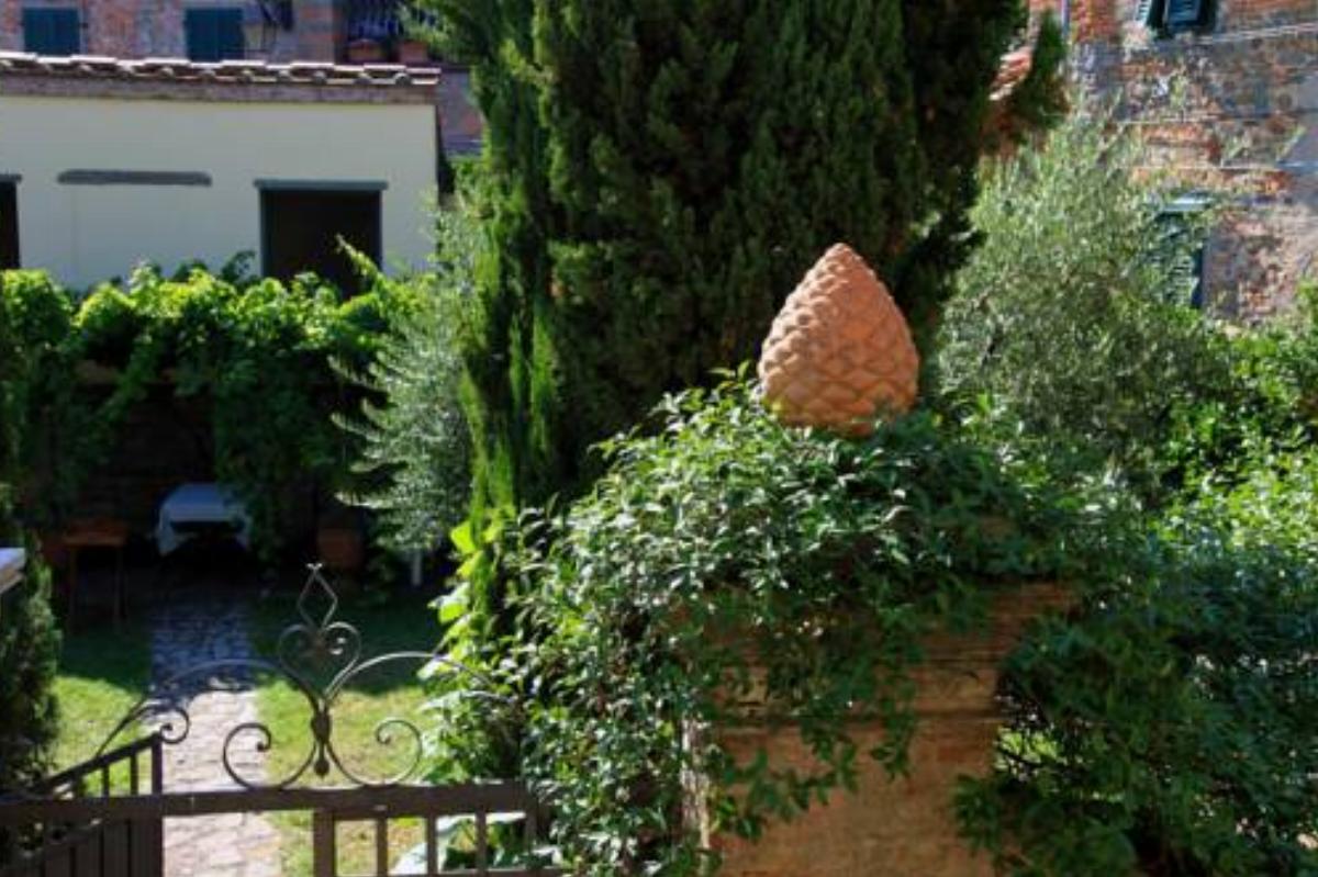Antica Casa le Rondini Hotel Borgo a Buggiano Italy