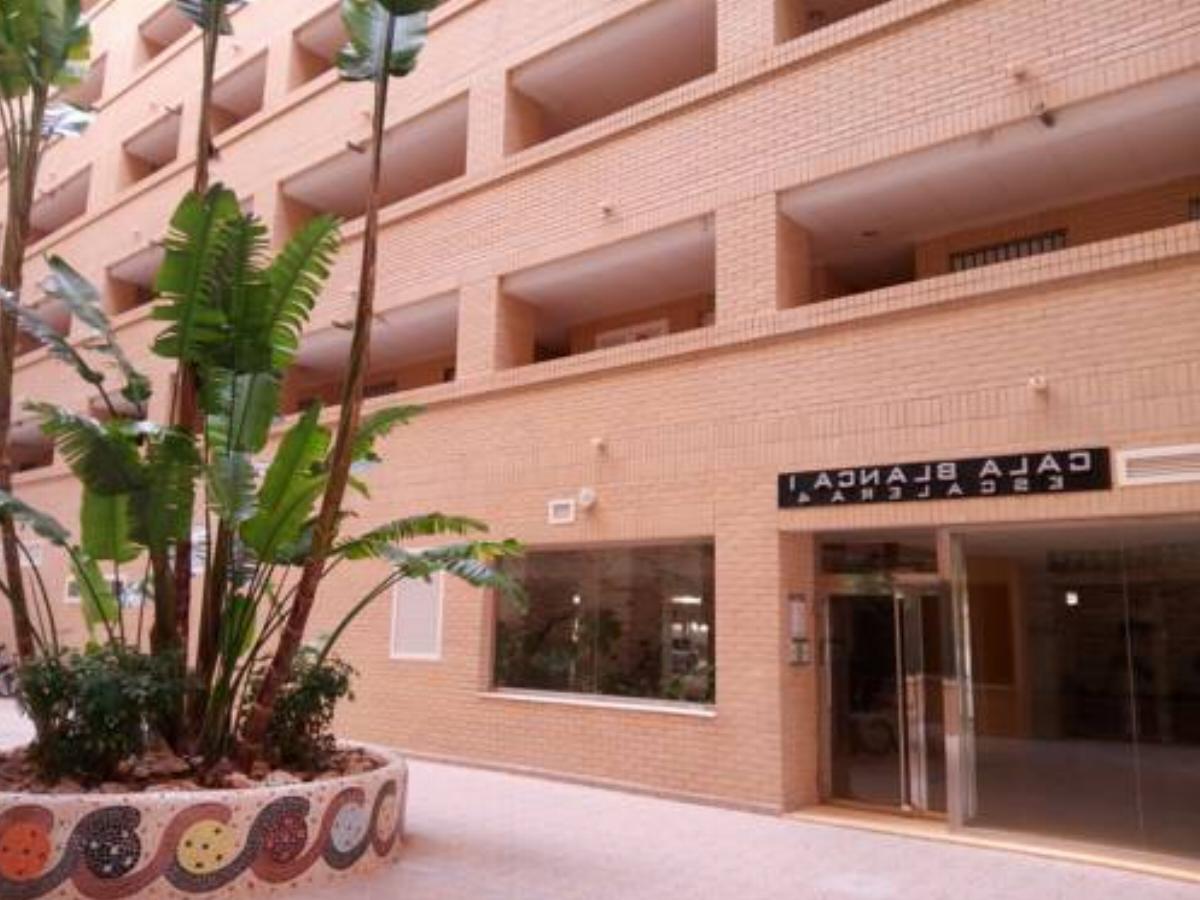 Apartamento 1ª Línea de mar en Marina d'Or con césped y playa [Familiar] Hotel Cabanes Spain