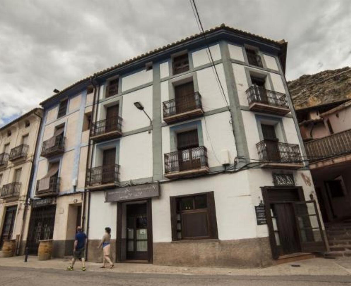 Apartamentos Cine Capicol Hotel Albarracín Spain