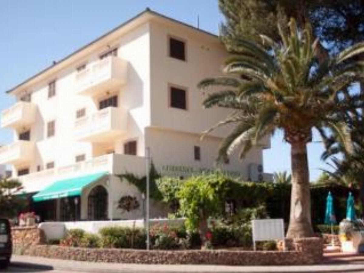 Apartamentos La Cabanya Hotel Majorca Spain
