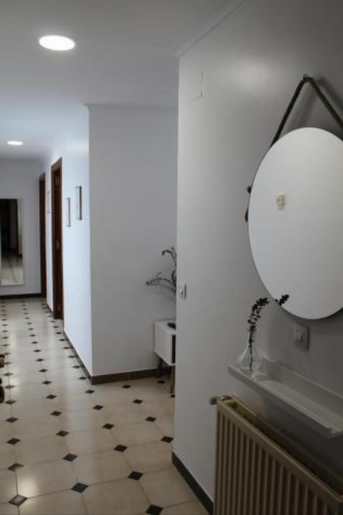 Apartamentos Once Molinos Hotel Consuegra Spain