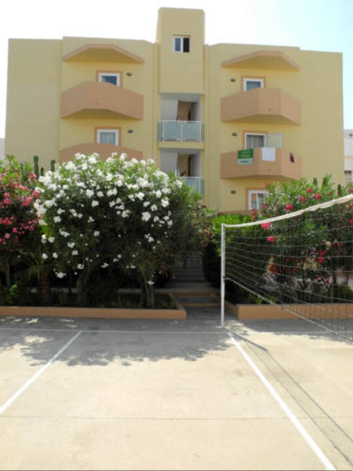 Apartamentos Timon- Formentera Vacaciones Hotel Es Pujols Spain