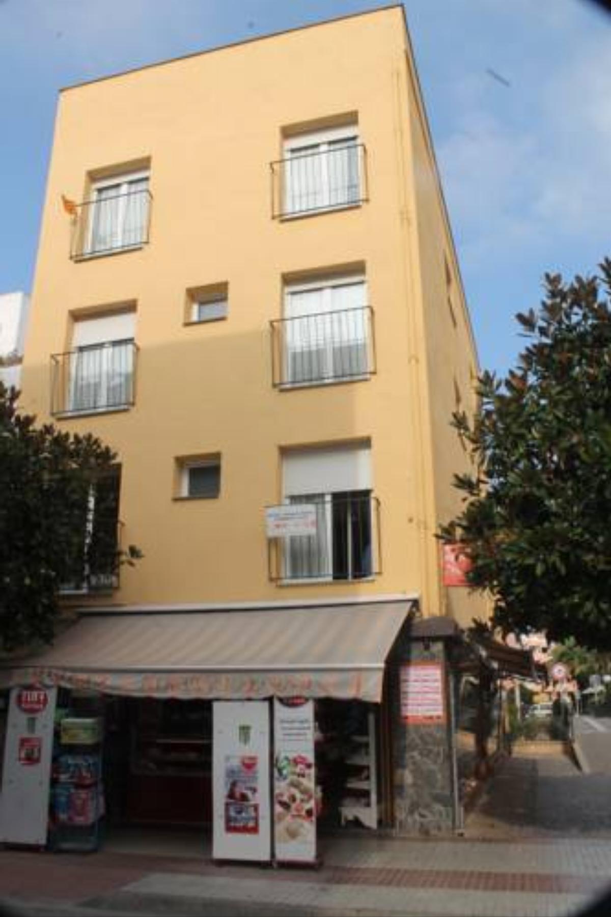 Apartaments Can Claudi Hotel Tossa de Mar Spain