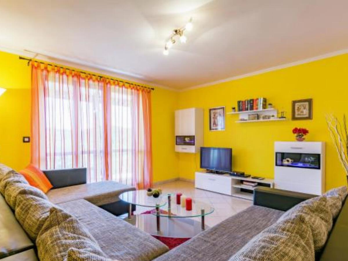 Apartment Apartments Mario Apt 1 Hotel Cerovlje Croatia