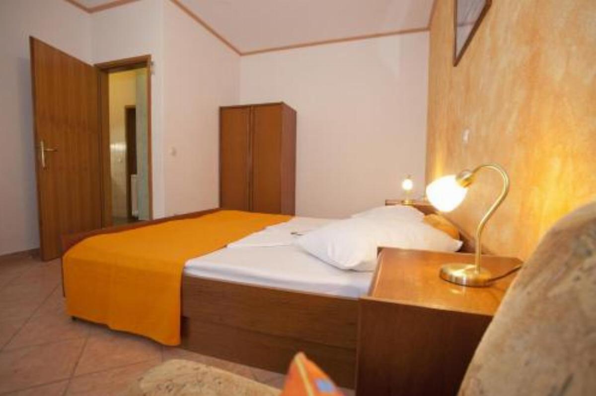 Apartment Brela 6056c Hotel Brela Croatia