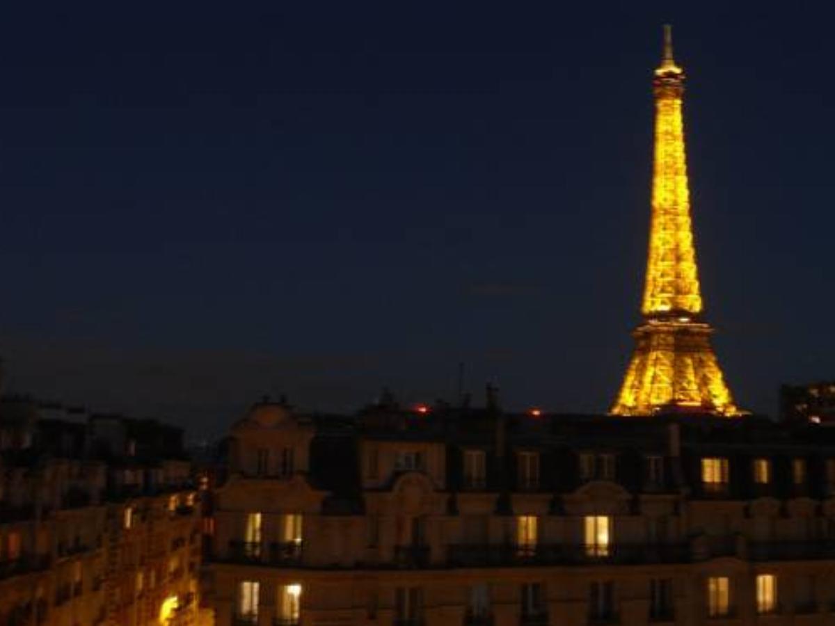 Apartment Comfort Eiffel Tower Hotel Paris France