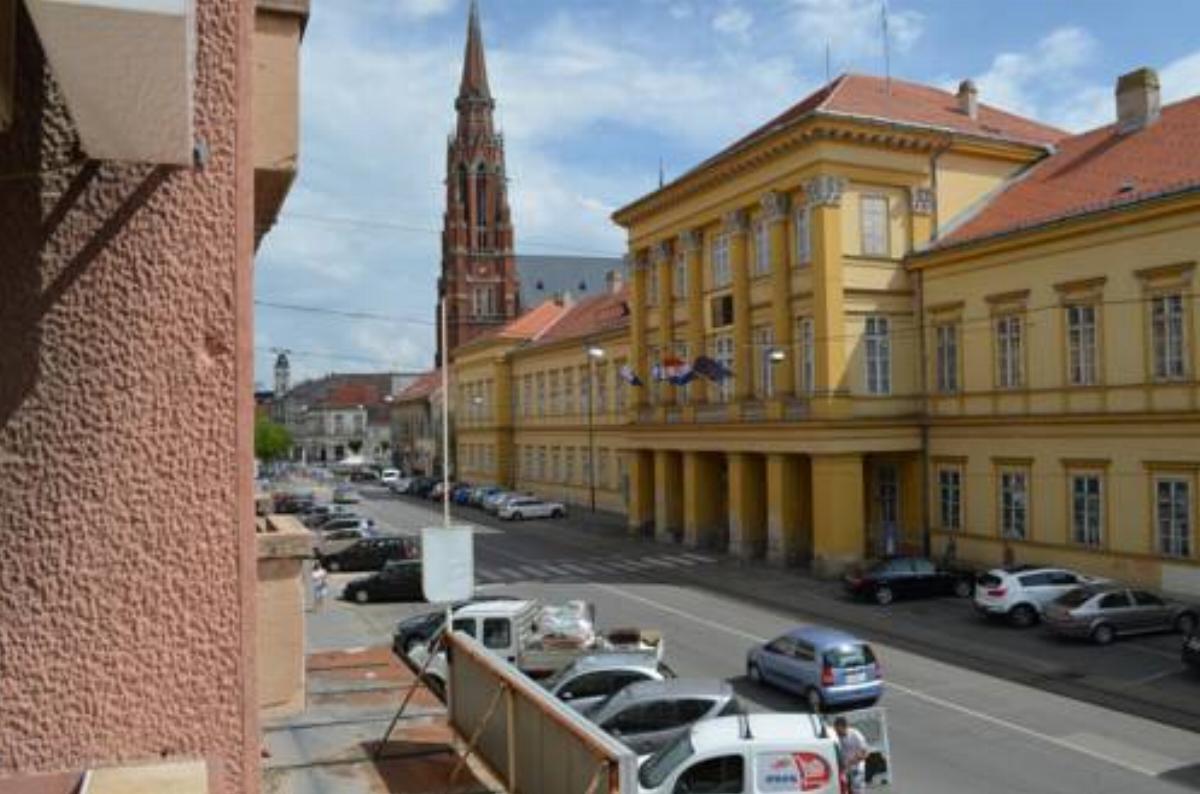 Apartment Downtown Hotel Osijek Croatia