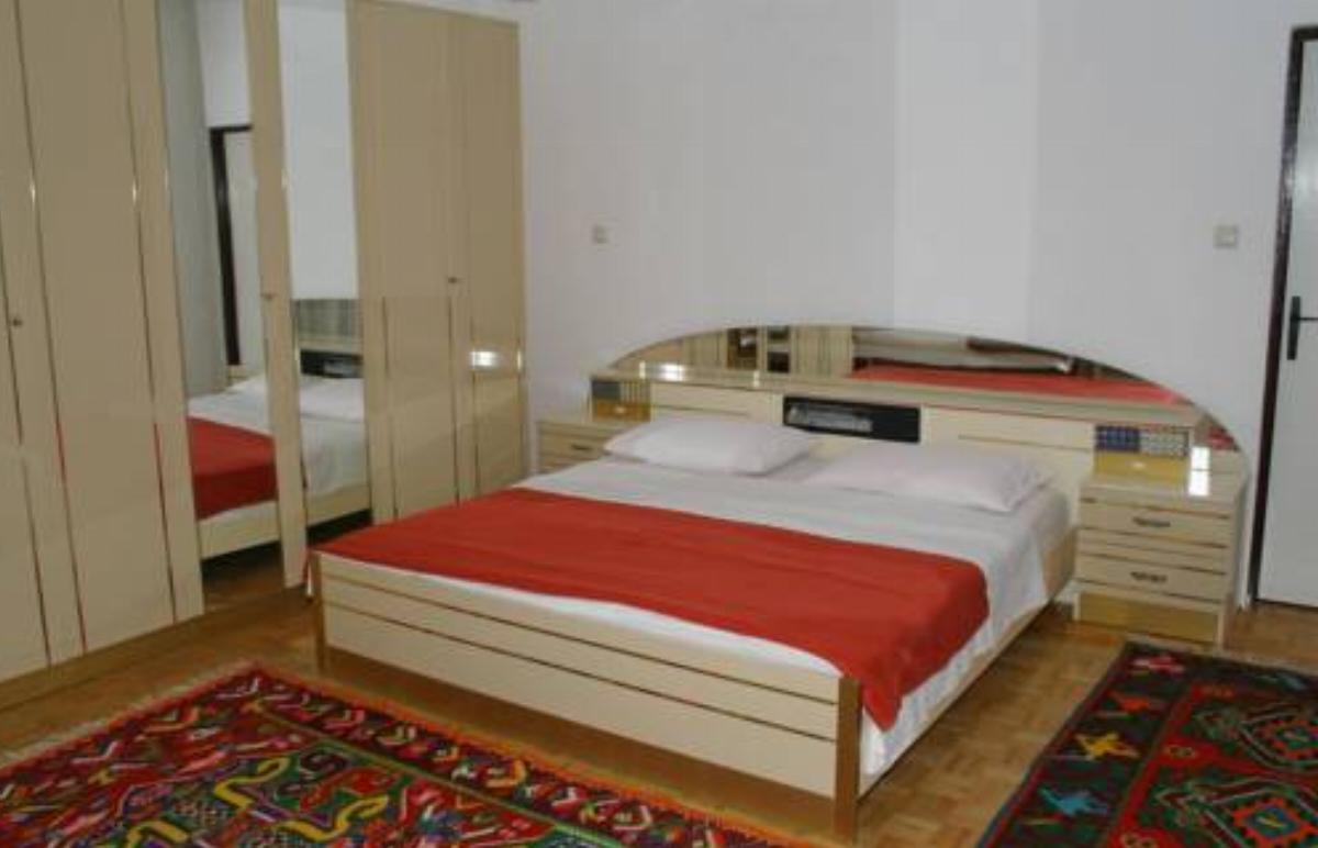 Apartment Duce 2731a Hotel Dugi Rat Croatia