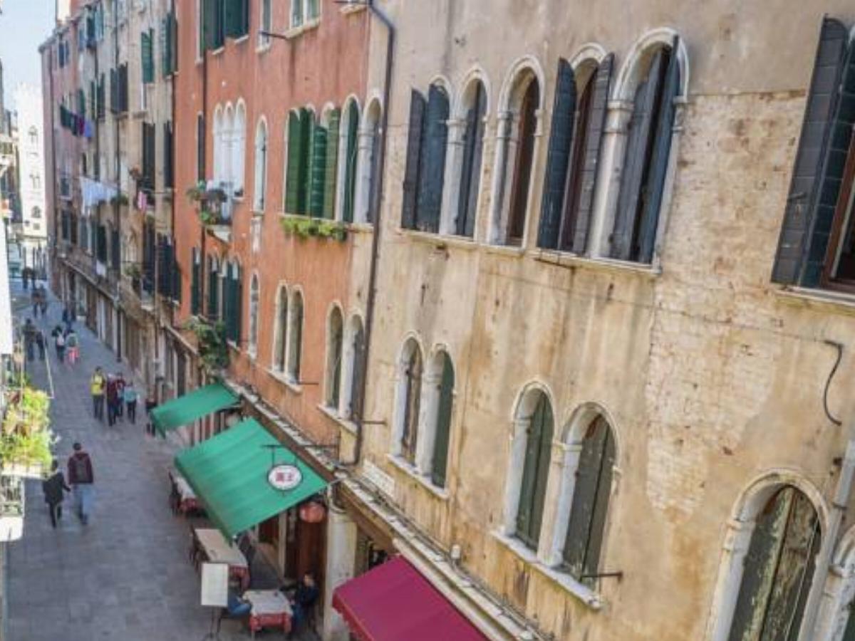 Apartment Gondola Di Rialto Hotel Venice Italy