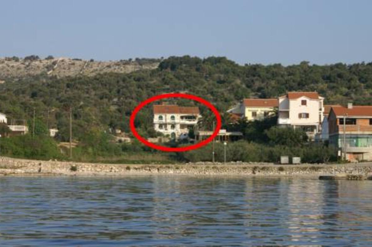 Apartment Jakisnica 4160b Hotel Lun Croatia