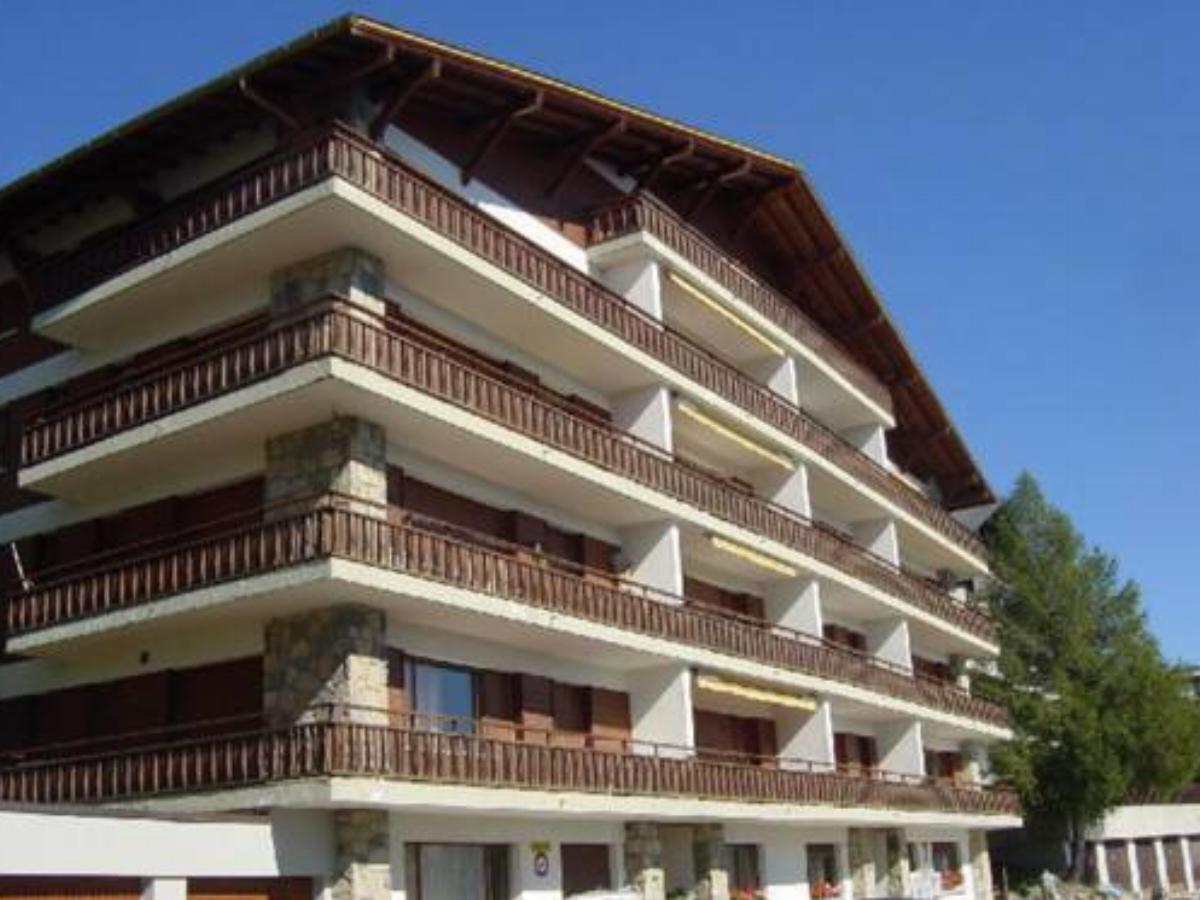 Apartment Mesnil Hotel Crans-Montana Switzerland