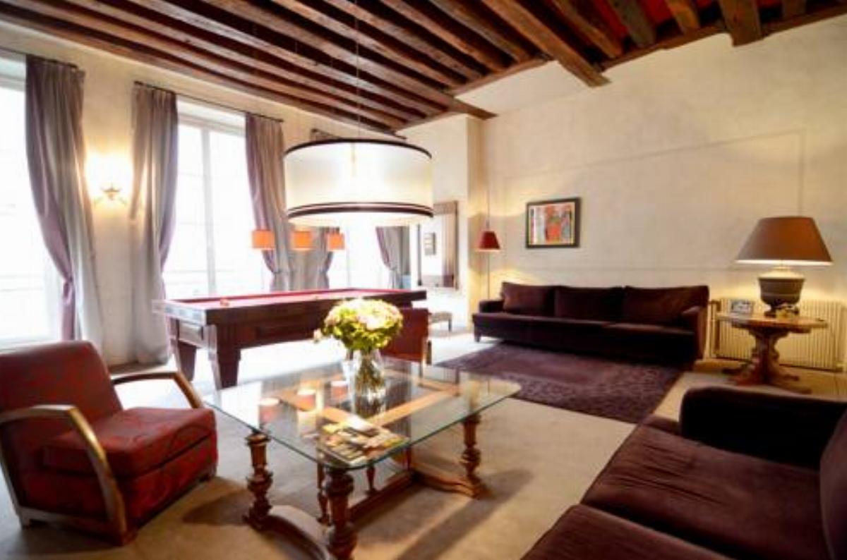Apartment Rue du Bac Luxury Hotel Paris France
