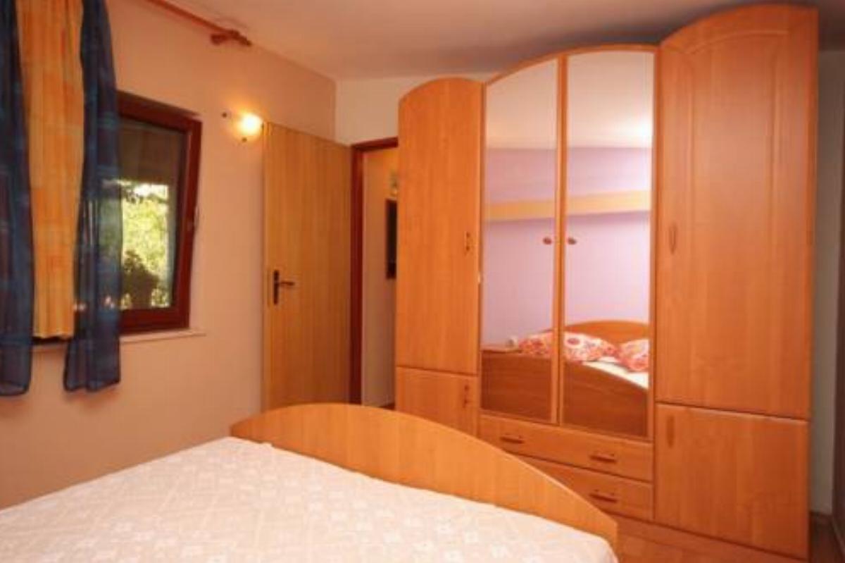 Apartment Valbandon 7383a Hotel Fondole Croatia