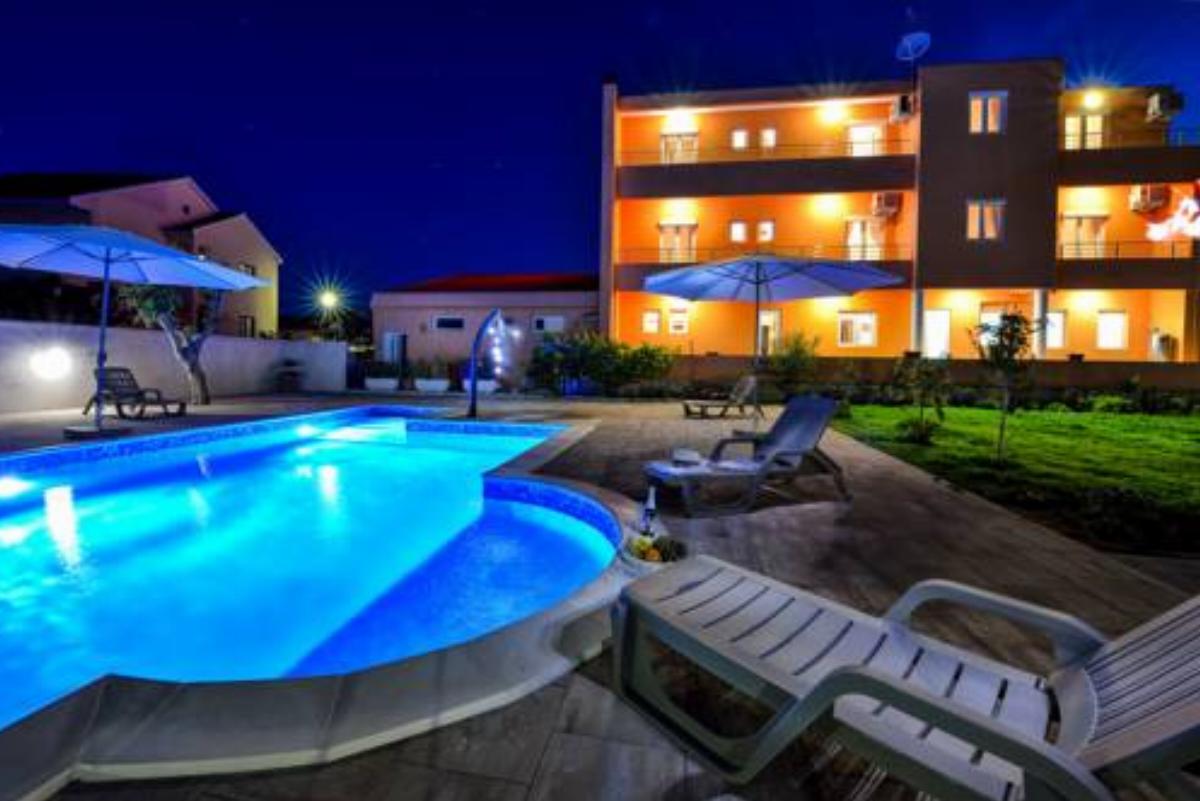 Apartments Bonex Hotel Privlaka Croatia