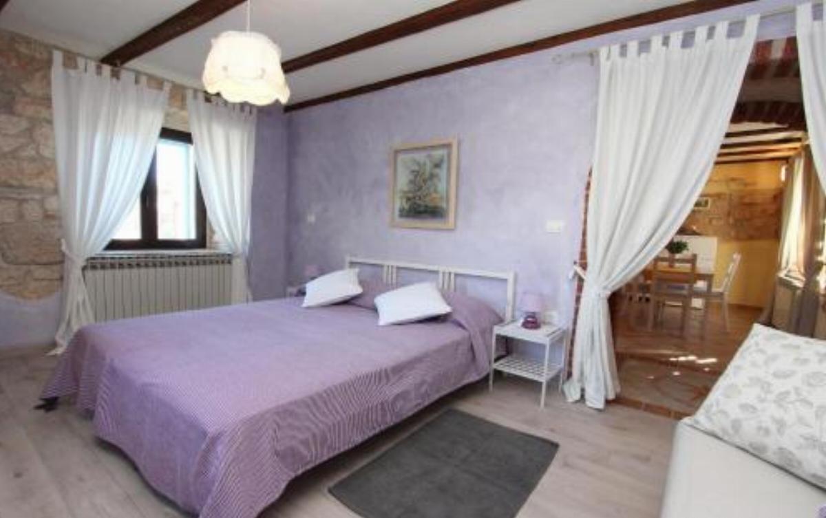 Apartments Midea 2 Hotel Rovinjsko Selo Croatia