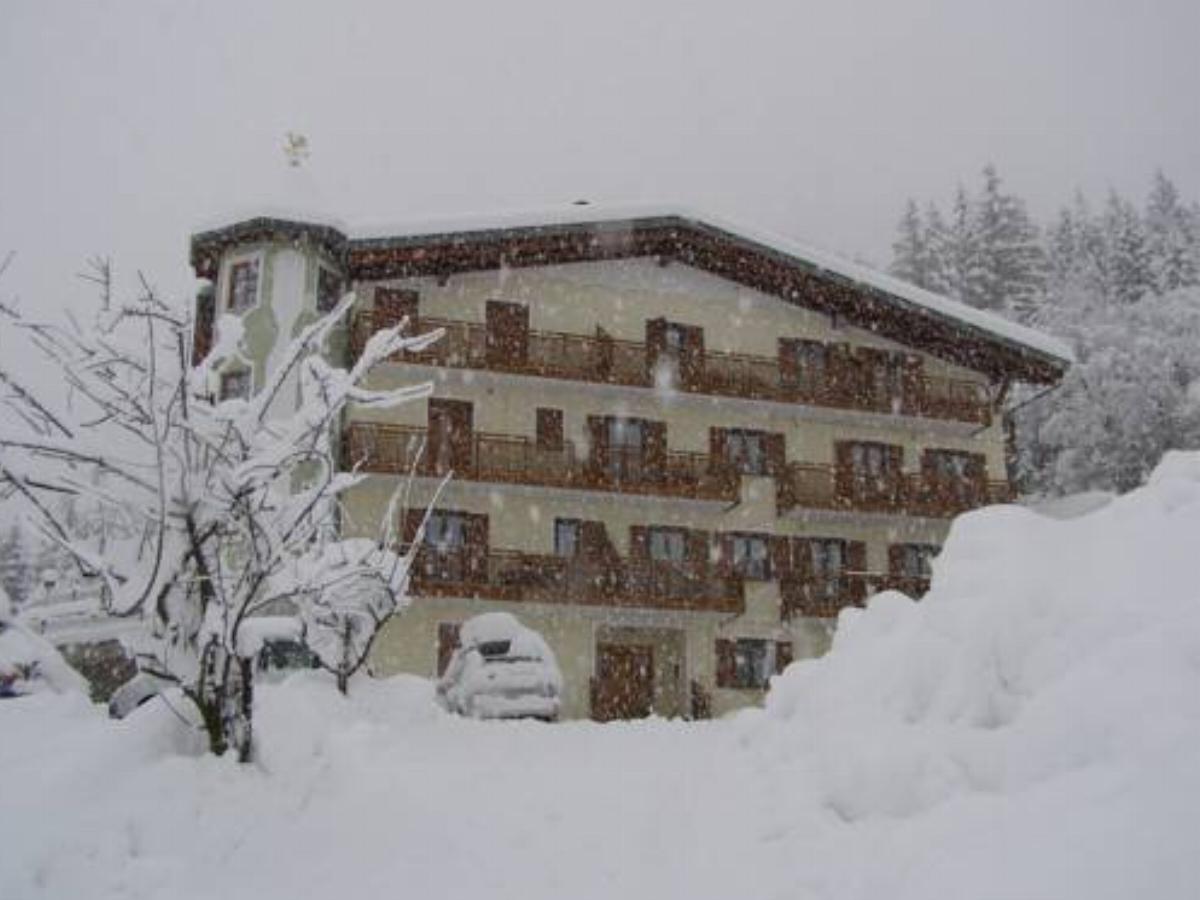 Appartamenti La Val Hotel Andalo Italy