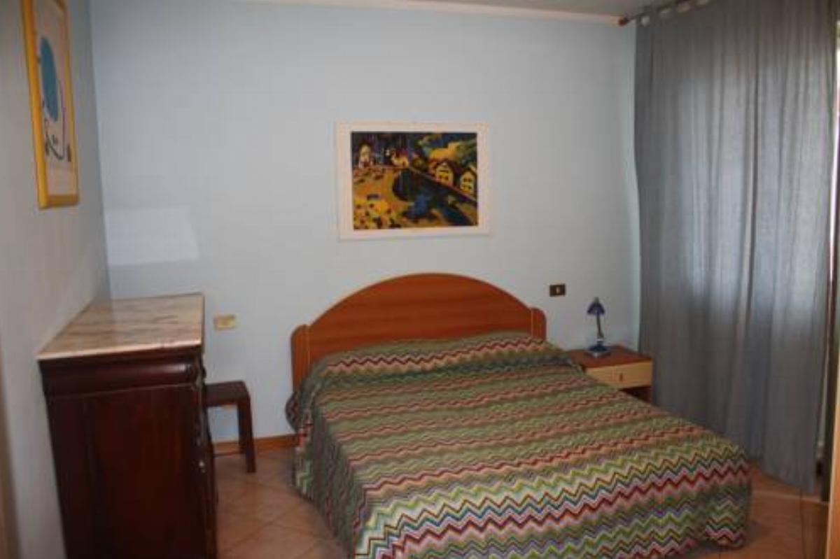 Appartamento Via Fucini Hotel Cecina Italy