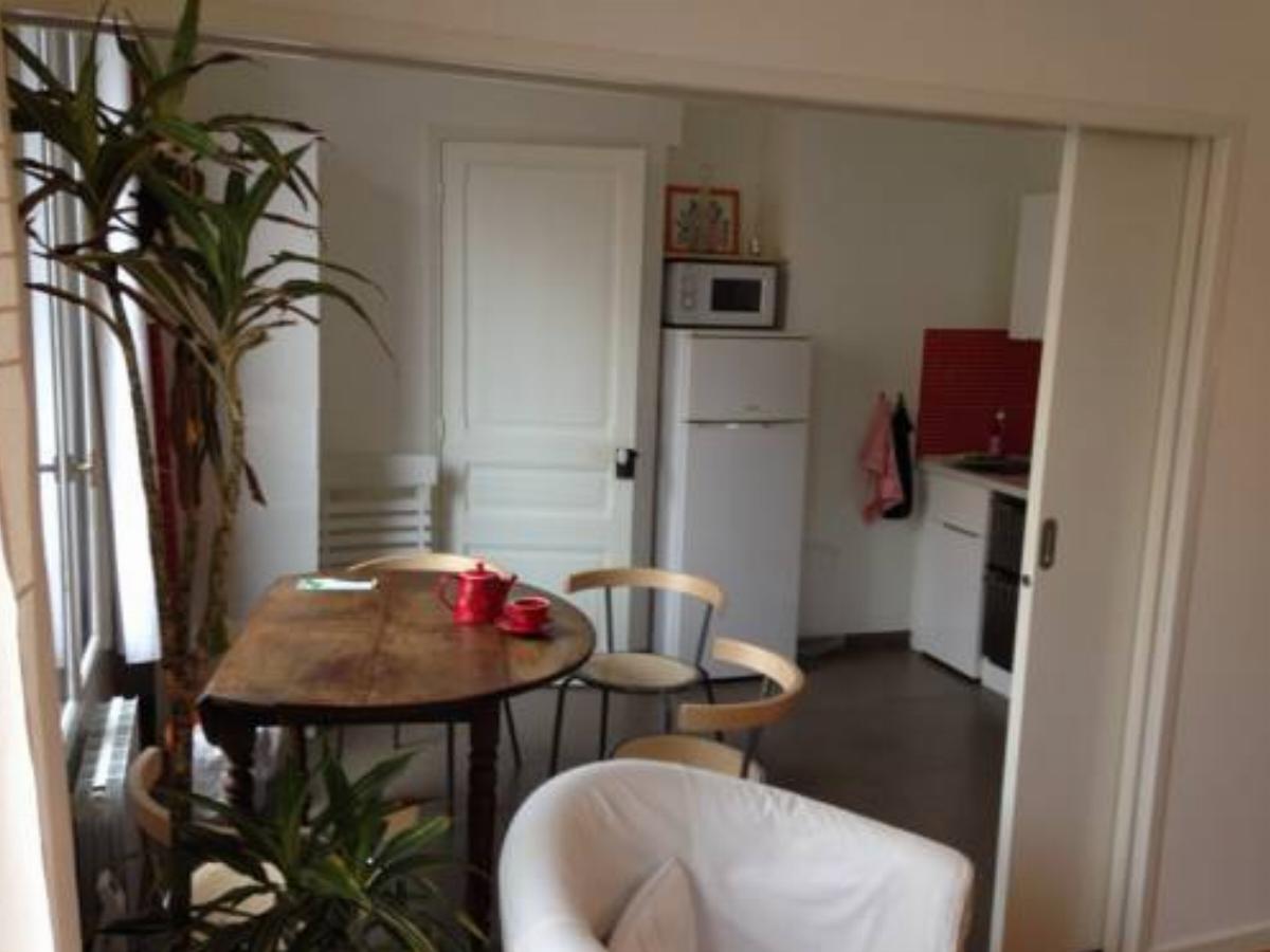 Appartement Comme Une Petite Maison Hotel Malakoff France