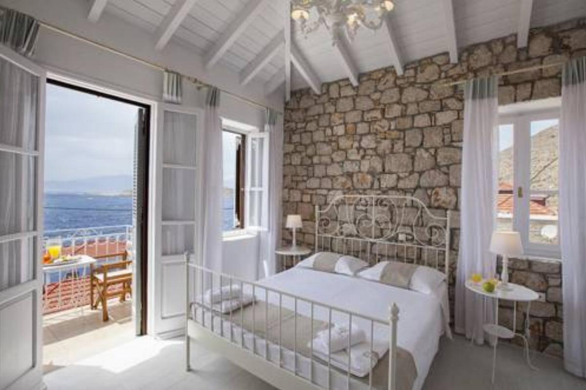Aquarella Apartments Hotel Halki Greece