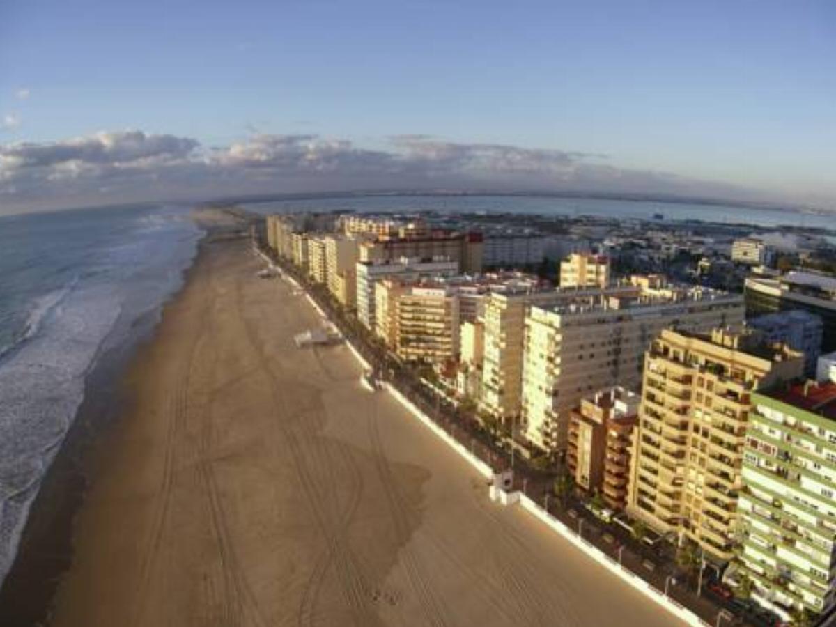 Ático Avda Cádiz Playa Hotel Cádiz Spain