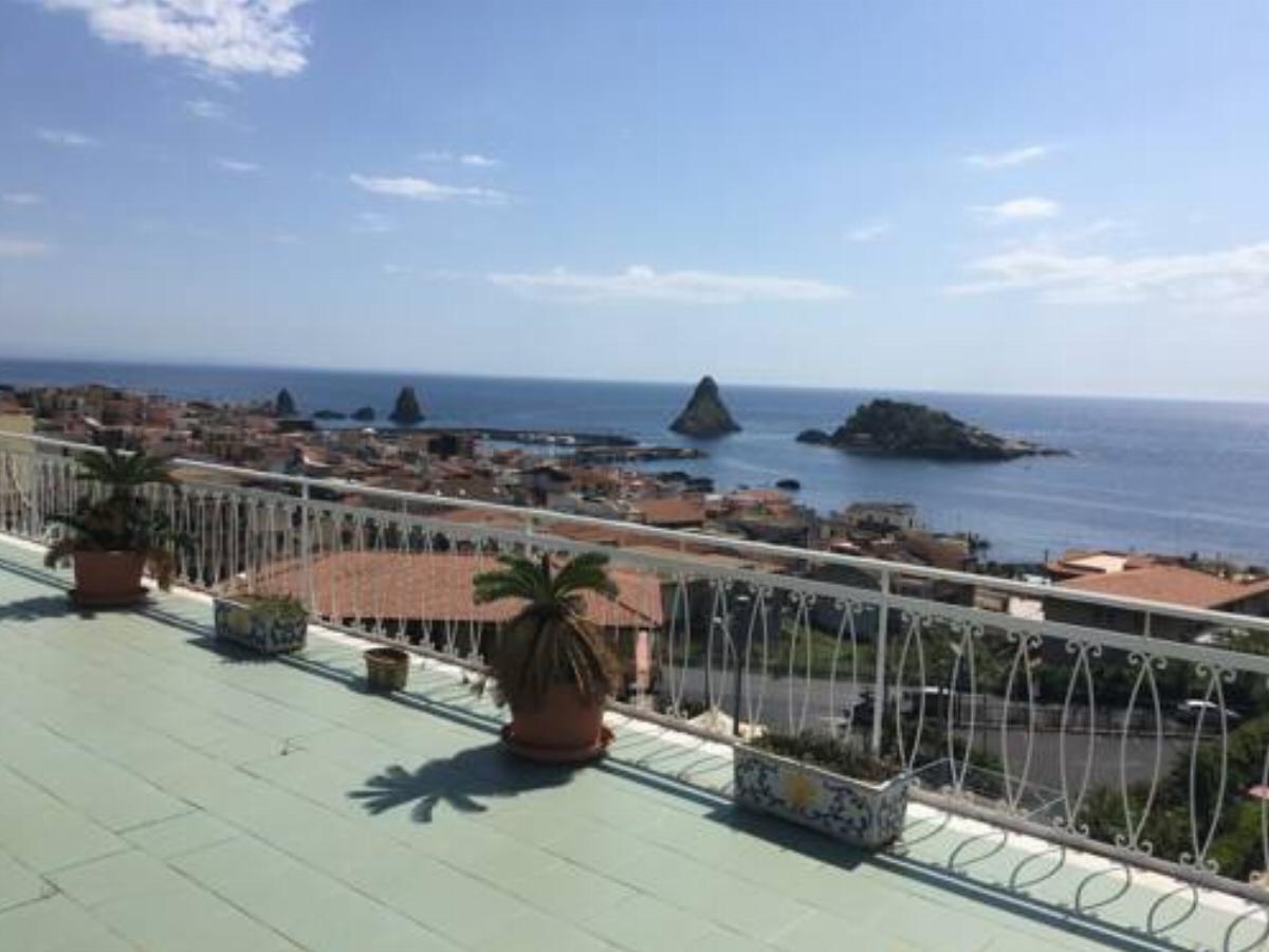 Attico panoramico - Penthouse sea view Hotel Acitrezza Italy