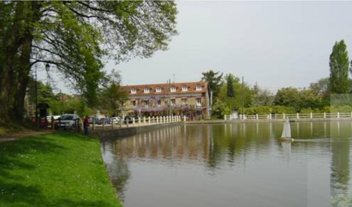 Au Bord du Lac Hotel Saint-Rémy-lès-Chevreuse France