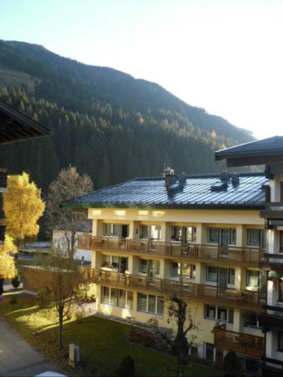 Bear Hutte Hotel Saalbach Hinterglemm Austria